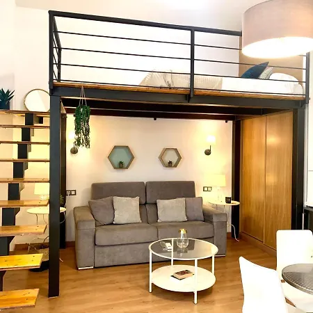 Homely Refino Loft D4 アパート *